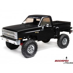 Axial SCX10 III Base Camp 1982 Chevy K10 1:10 4WD RTR czarny